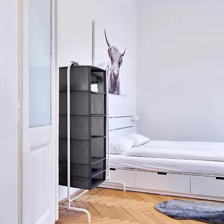 Archibald Flats * 프라하