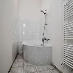 Archibald Flats براغ